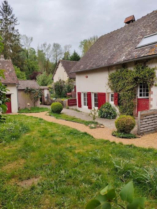 Vila Le Calme A La Source Brechamps Exteriér fotografie